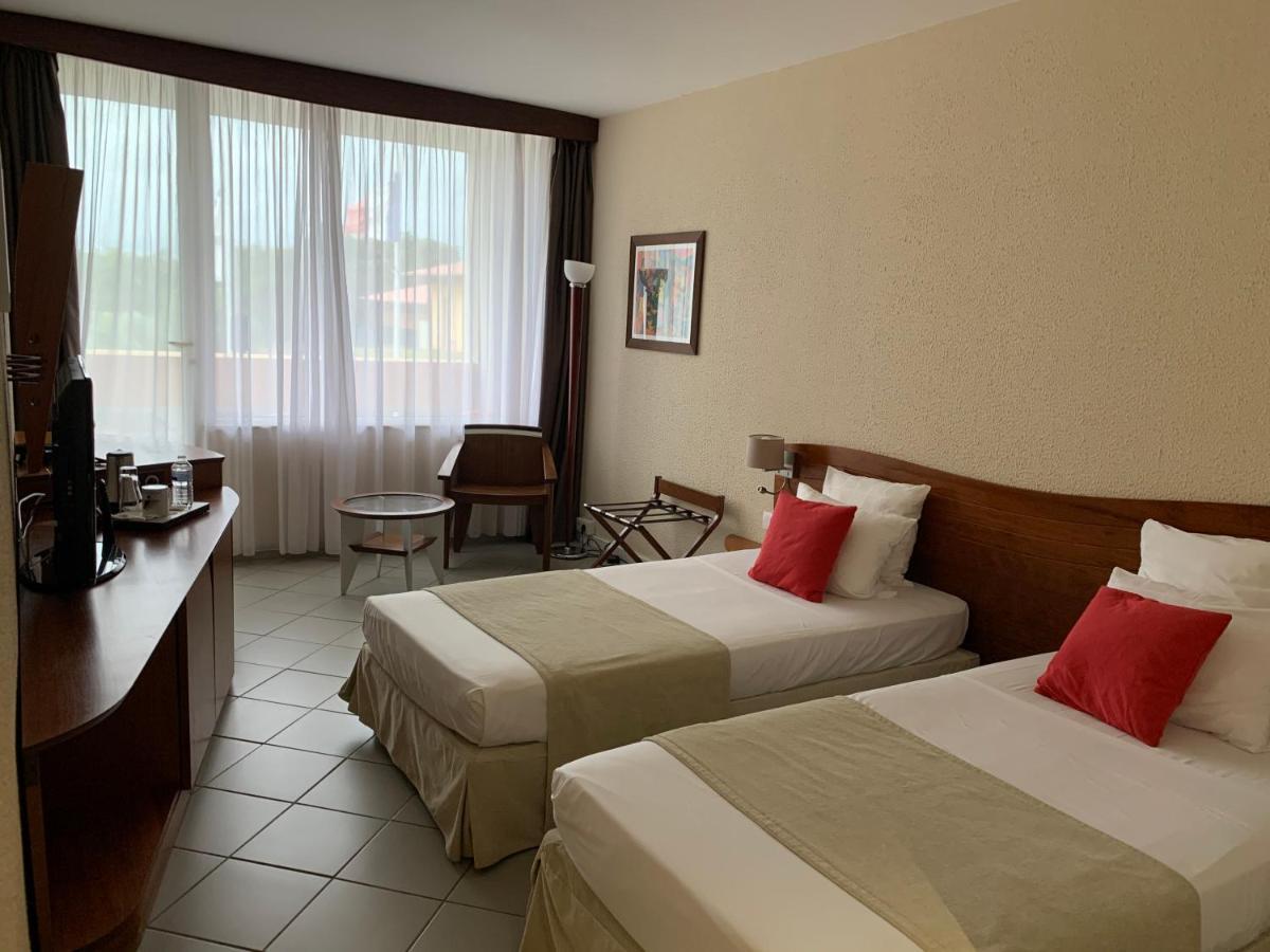 Hotel Des Roches Kourou Exterior photo